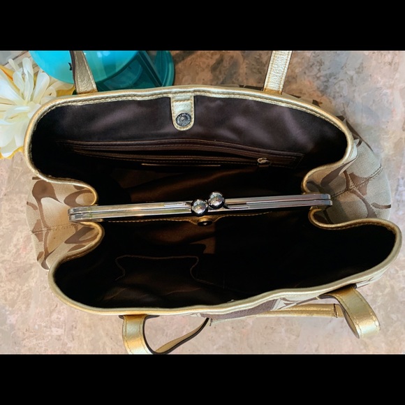 Coach handbag - Picture 3 of 3